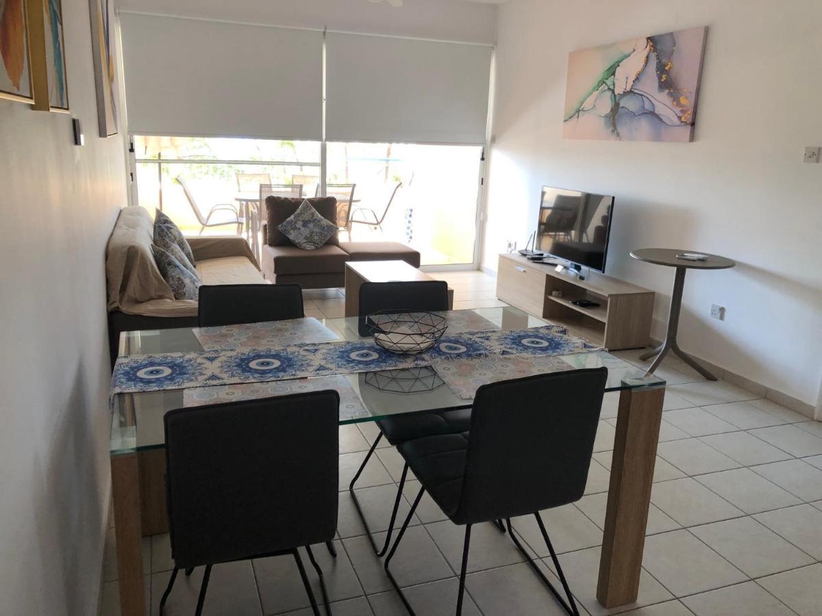 Kings Palace - Spacious 2-bed With Sea Views And Large Patio Appartement Paphos